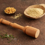 Geleneksel masif gürgen ağacı keşkek döveceği ve tokmağı