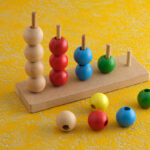 El yapımı eğitici ahşap renkli küreler oyuncak seti