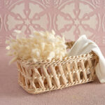 El yapımı kulplu doğal hasır havlu sepeti