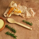 El yapımı vernikli gürgen ahşap yemek kaşığı 27 cm