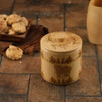 Doğal ahşap kapaklı ve kaşıklı tekli baharatlık