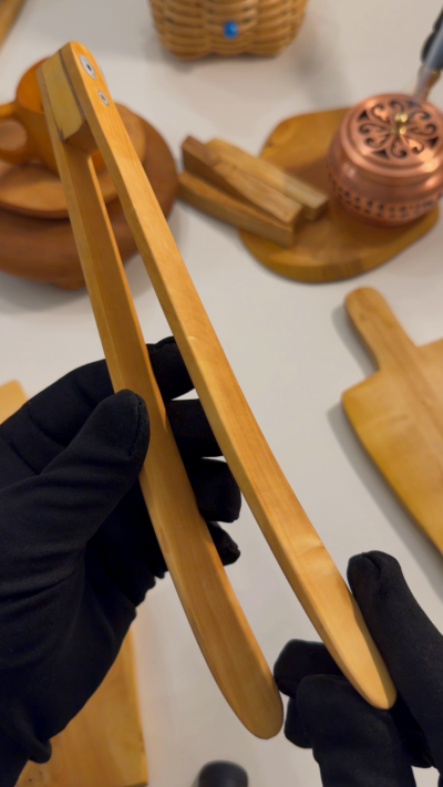 El Yapımı Doğal Şimşir Maşa | Çizmez, Isıya Dayanıklı Ahşap Servis ve Pişirme Maşası